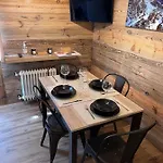 Casa Cervinia Shuss 2 Apartment *